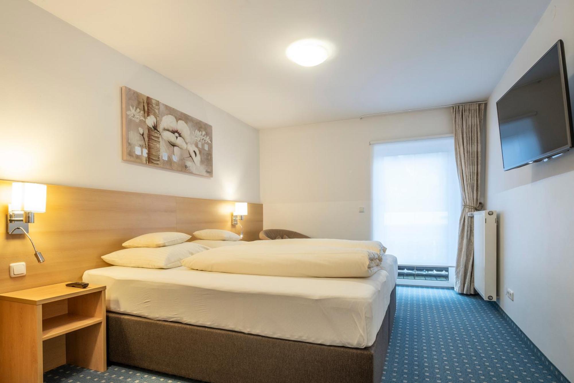 Hotel-Pension Falkensteiner Sankt Gilgen Esterno foto