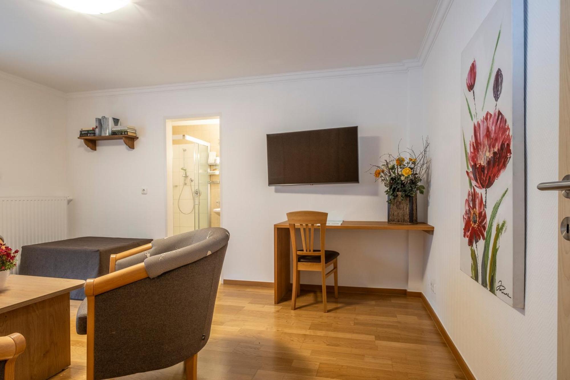 Hotel-Pension Falkensteiner Sankt Gilgen Esterno foto