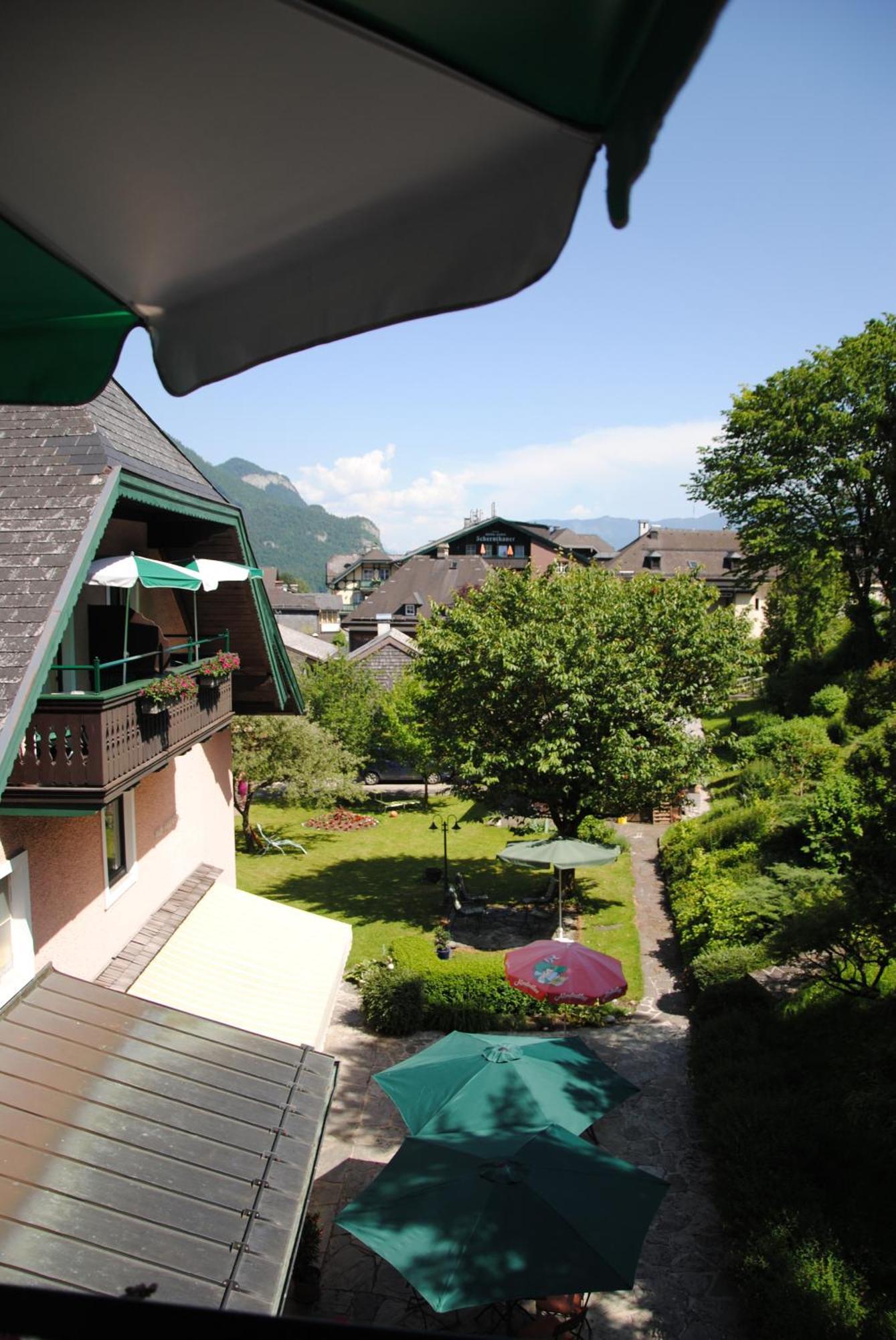 Hotel-Pension Falkensteiner Sankt Gilgen Esterno foto