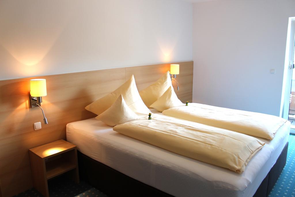 Hotel-Pension Falkensteiner Sankt Gilgen Camera foto