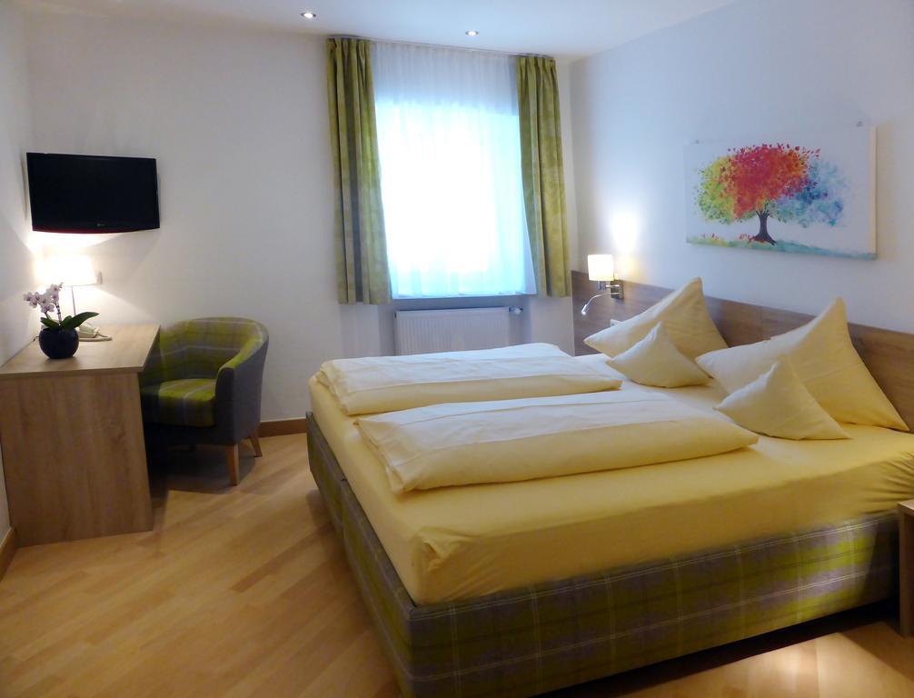 Hotel-Pension Falkensteiner Sankt Gilgen Esterno foto